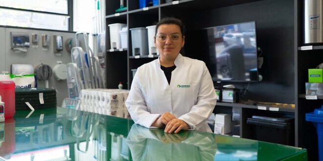 Contaminação cruzada: como a higienização correta pode evitar surtos em ambientes alimentícios